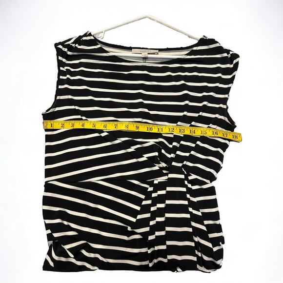 Ann Taylor Loft Sleeveless Faux Wrap Black and White Dress with Side Accent - Picture 4 of 7
